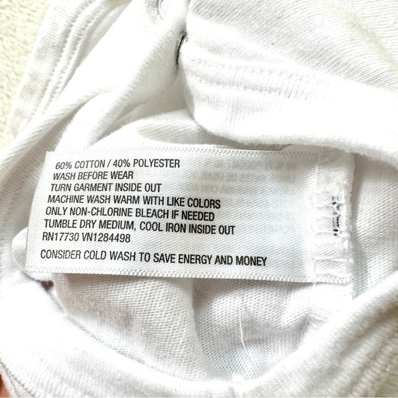 ⭐️ 5 for $25 Set of 2 Baby Onesies Size 6-9 Months - Picture 9 of 9